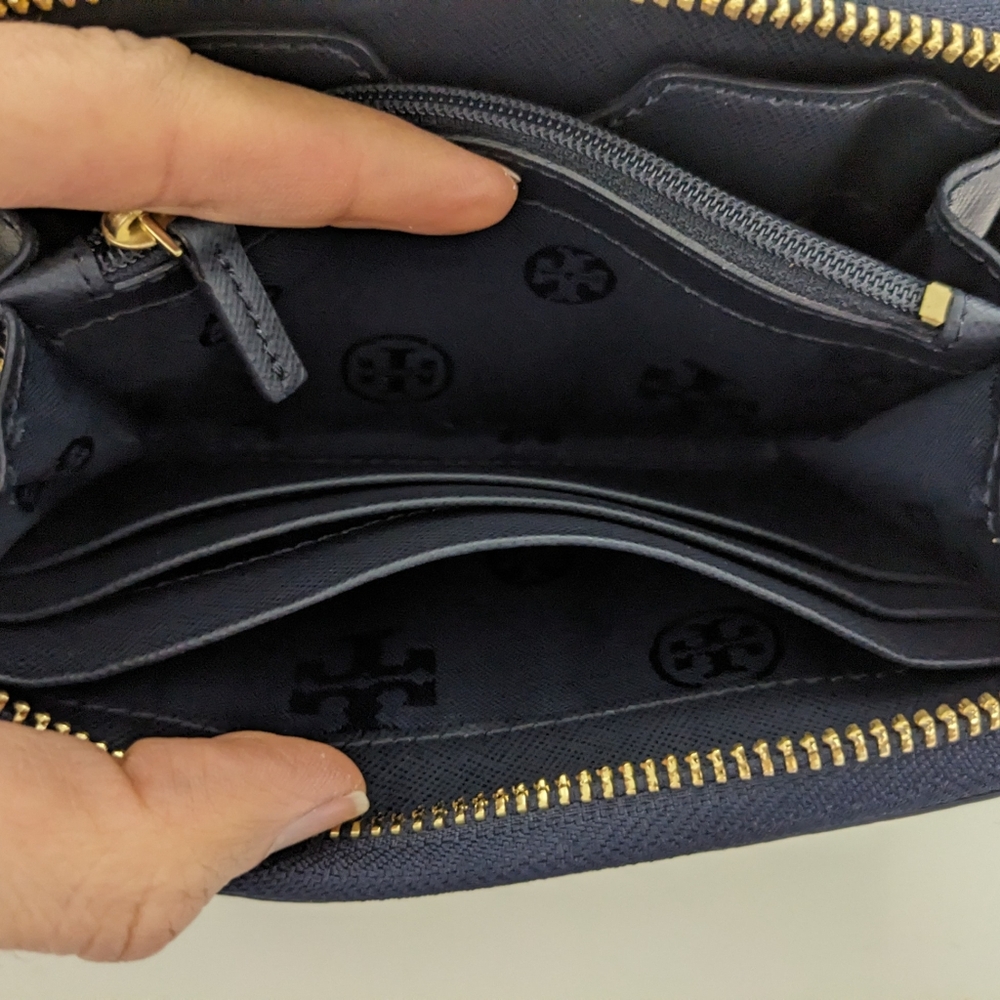 Tory Burch Navy and White Gingham Wristlet Wallet - Picture 13 of 14